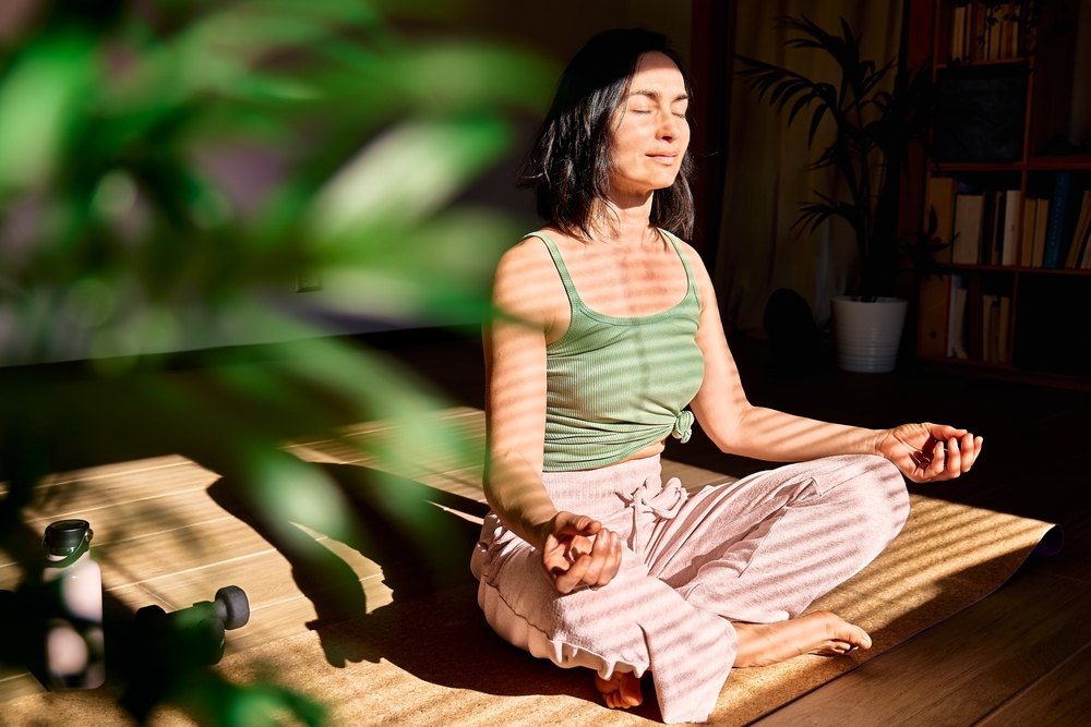 women meditating